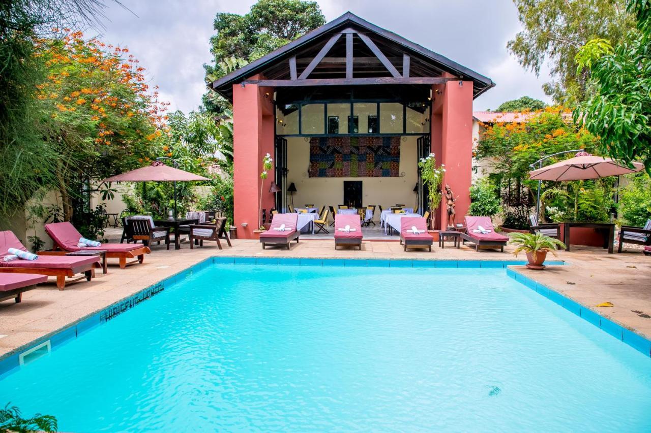 Hibiscus House Gambia Brufut Exterior foto