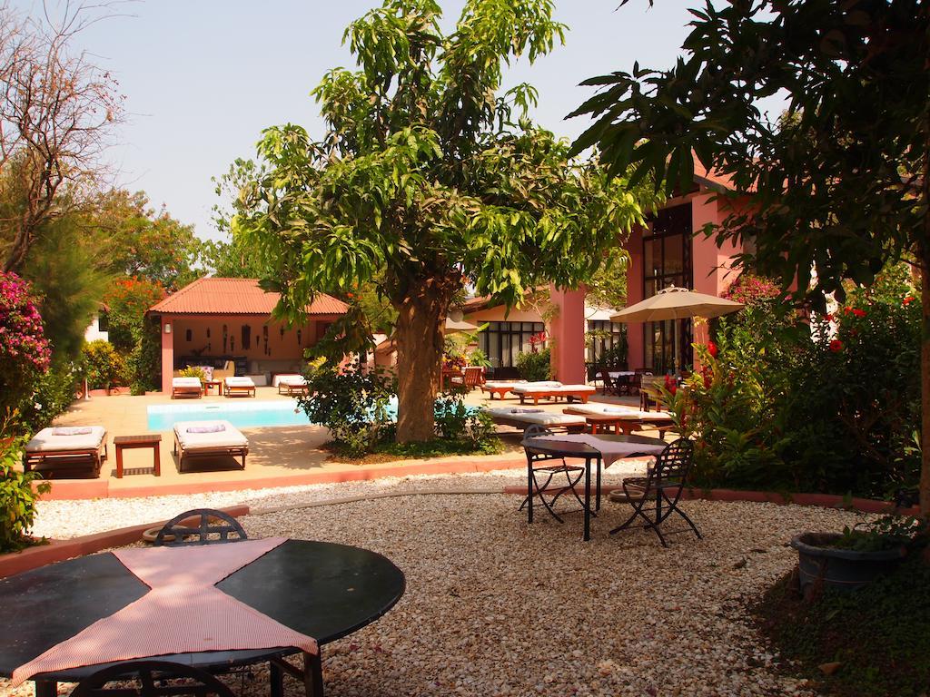 Hibiscus House Gambia Brufut Exterior foto
