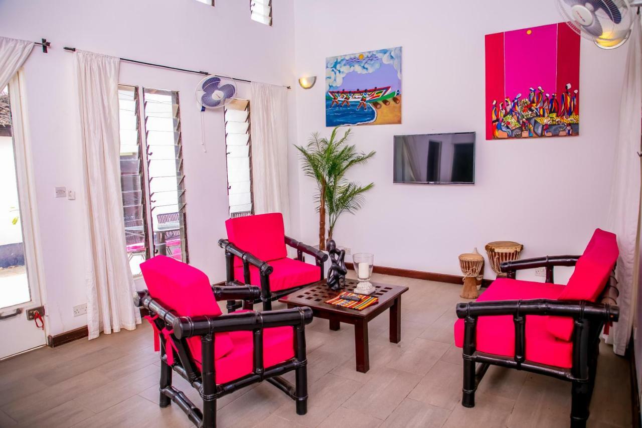 Hibiscus House Gambia Brufut Exterior foto
